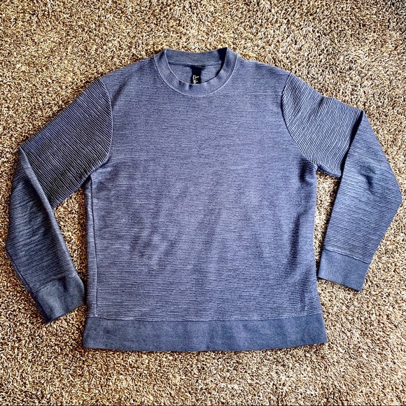 H&M Grey Textured Sweater - Picture 2 of 2